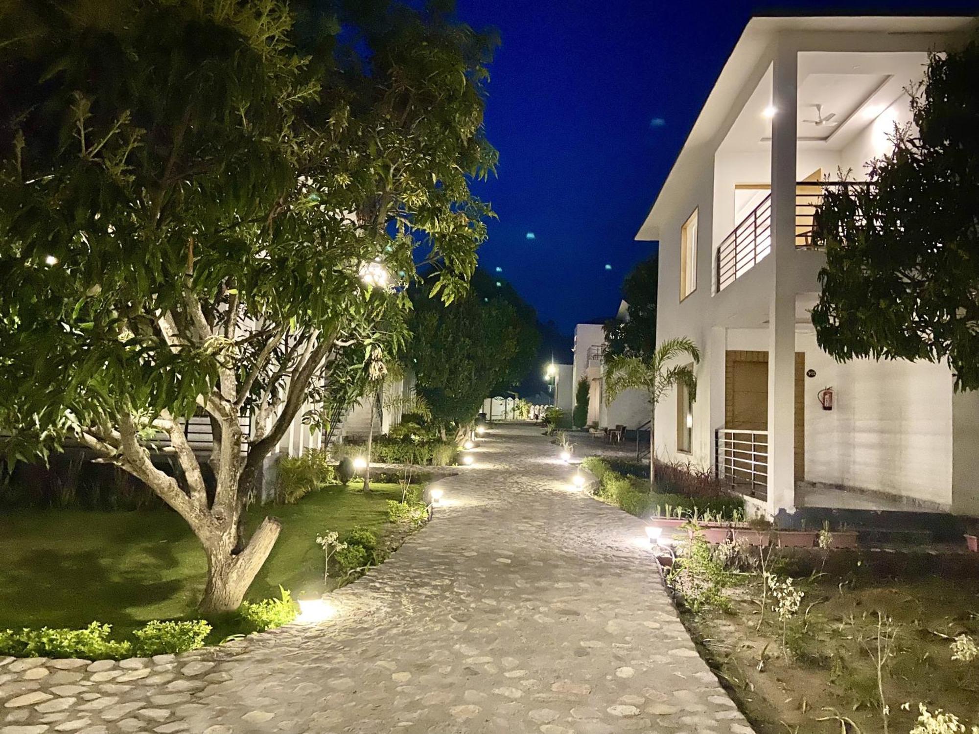 The White Oak Corbett Spa & Resort 람나가르 외부 사진